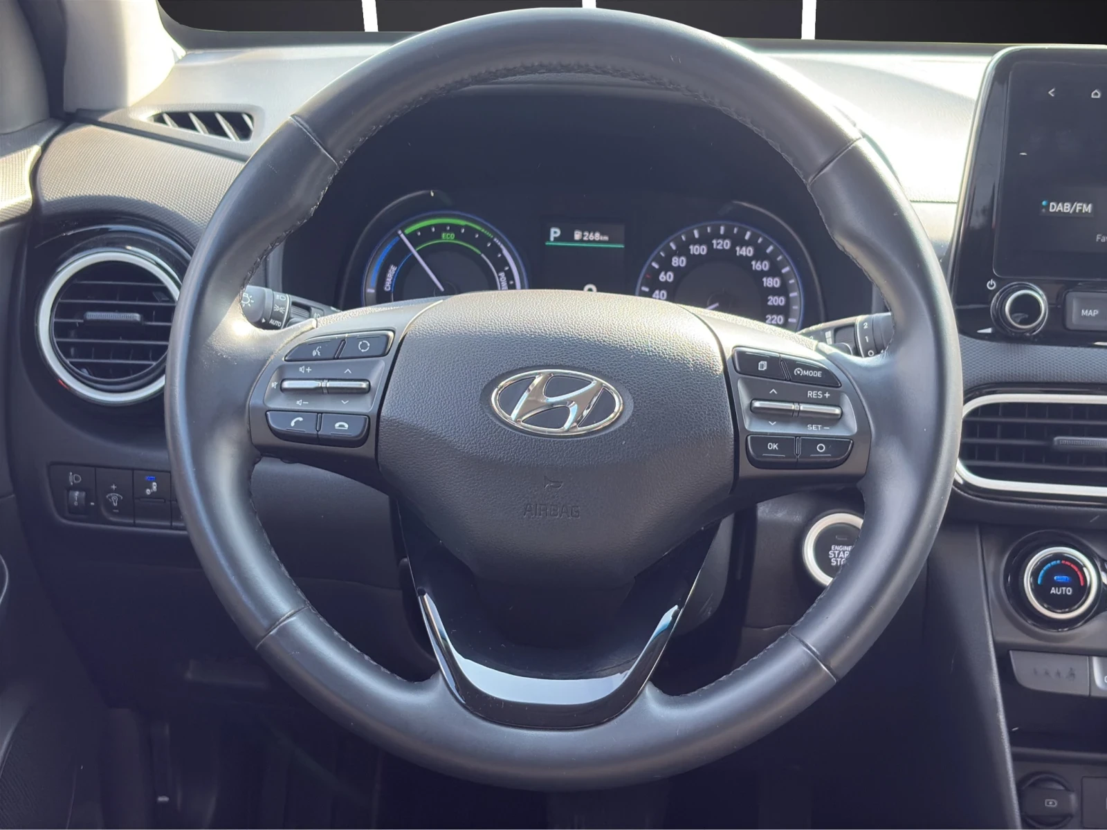 Hyundai Kona 1.6 HYBRID* CAMERA* DISTRONIC* KEYLESS* KRELL* CAR - изображение 7