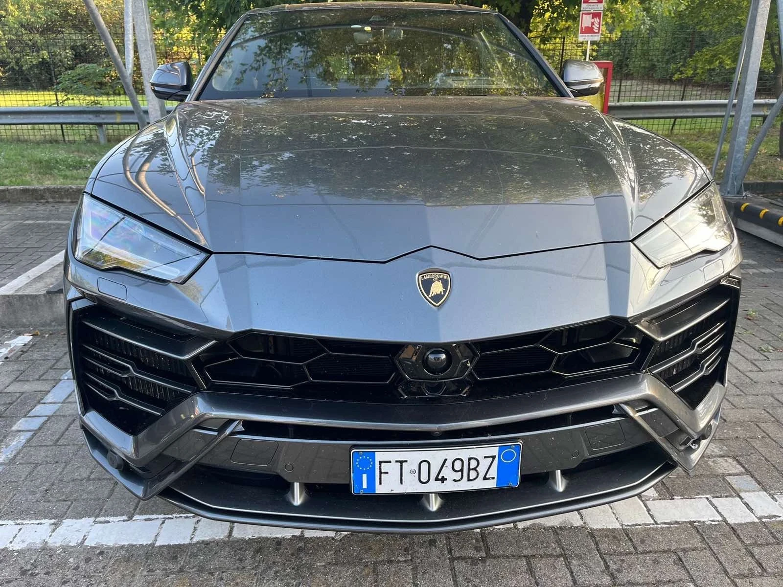 Lamborghini Urus  - изображение 2