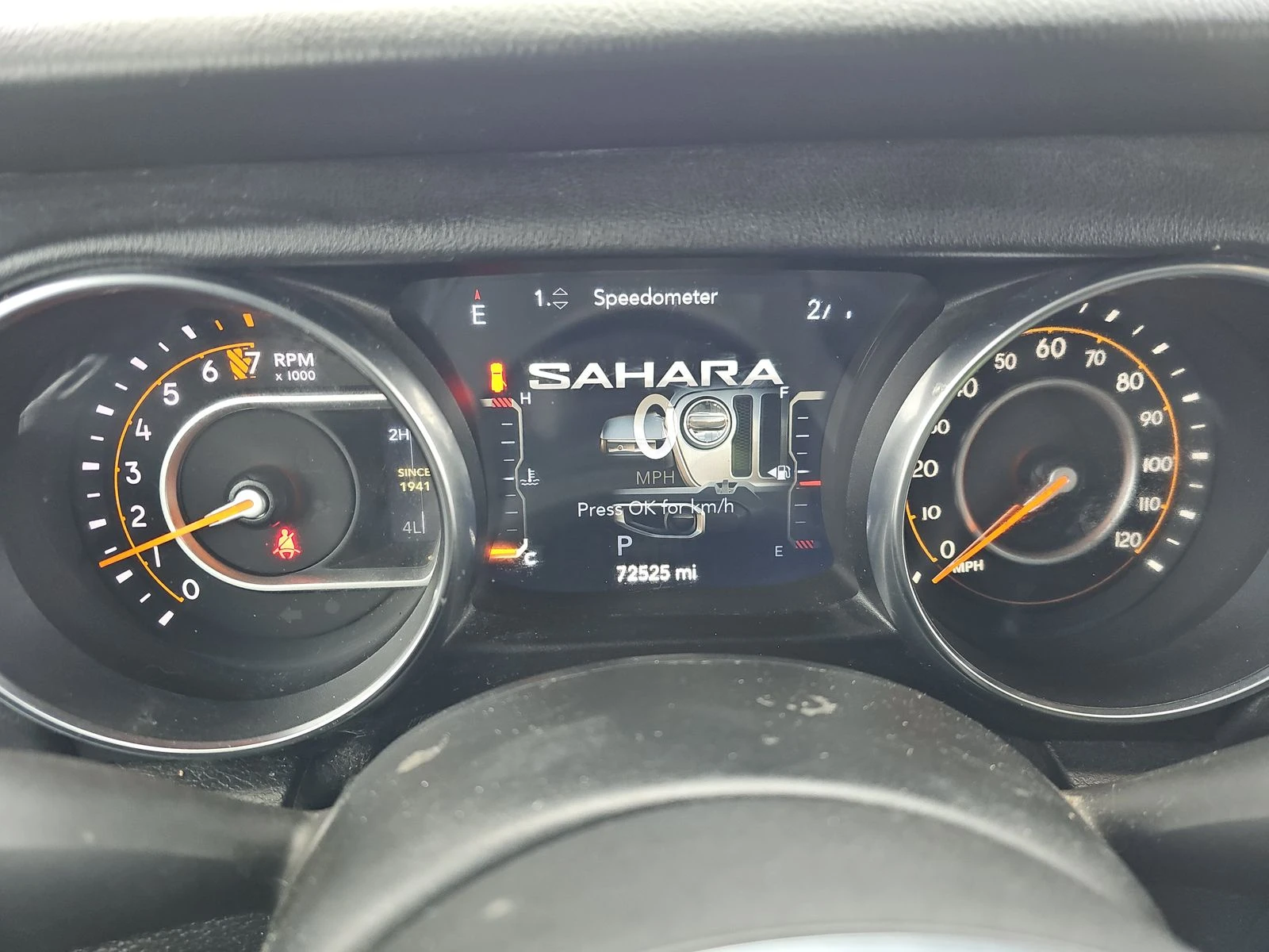 Jeep Wrangler Unlimited Sahara*  - изображение 7