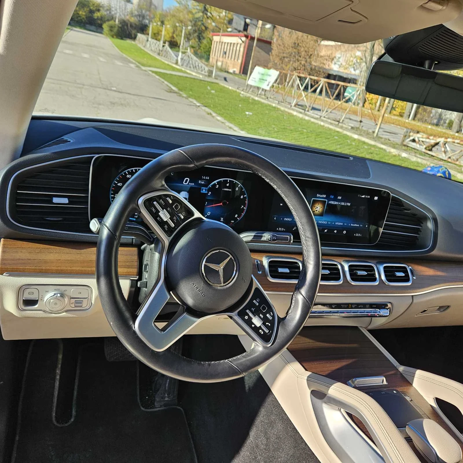 Mercedes-Benz GLE 350, снимка 6 - Автомобили и джипове - 53878549
