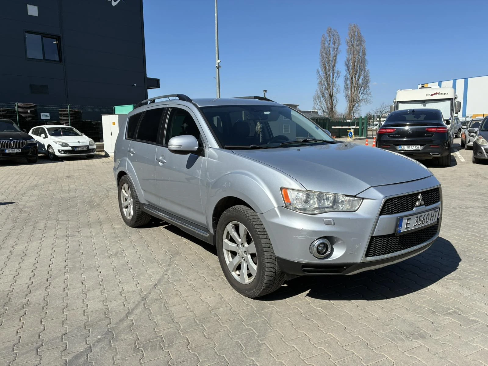 Mitsubishi Outlander 2, снимка 3 - Автомобили и джипове - 54188594