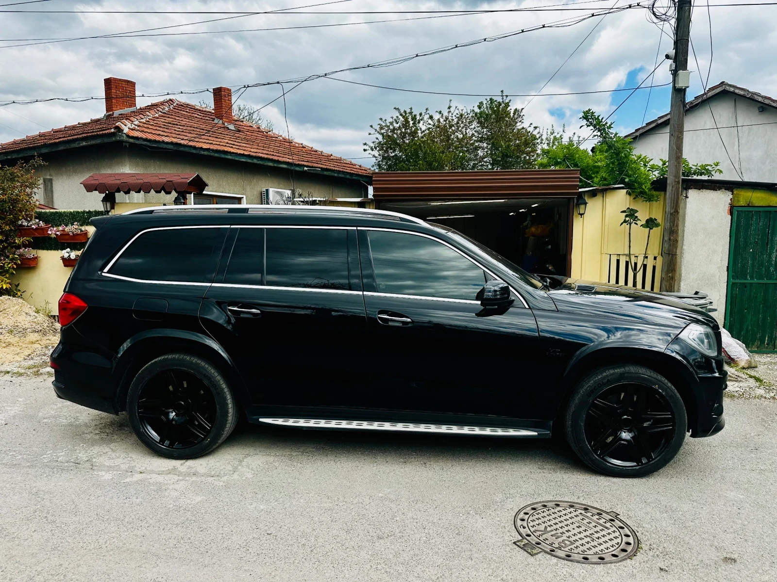 Mercedes-Benz GL 500 AMG Biturbo, снимка 2 - Автомобили и джипове - 54490960