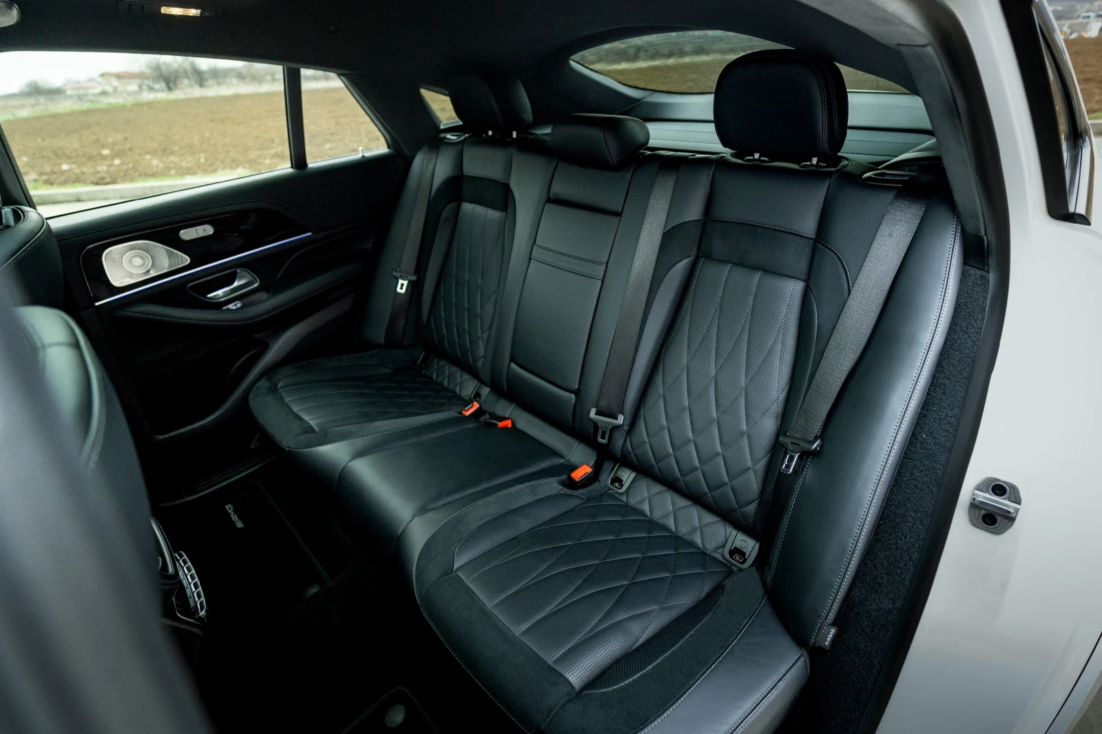 Mercedes-Benz GLE 53 4MATIC ГАРАНЦИОНЕН / ЛИЗИНГ, снимка 11 - Автомобили и джипове - 54609809