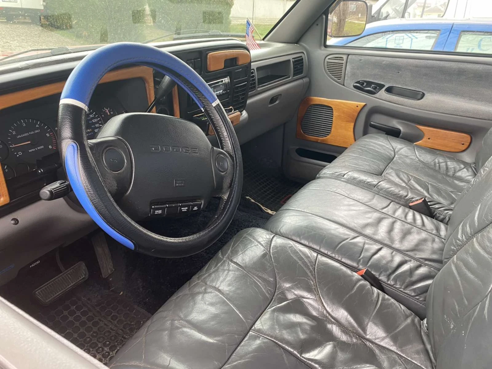 Dodge RAM 1500 1500, снимка 7 - Автомобили и джипове - 55093490