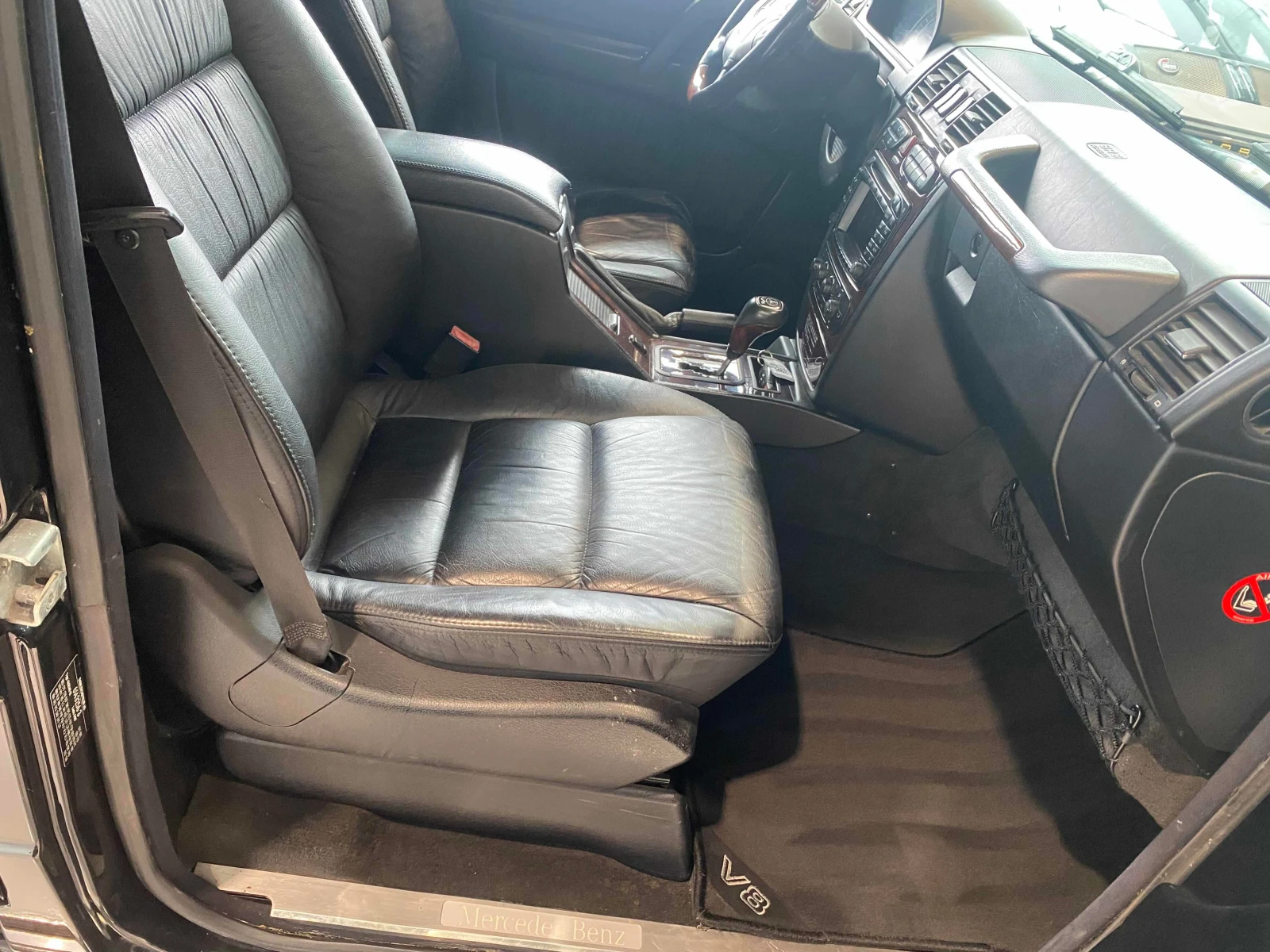Mercedes-Benz G * 5.0L * АВТОКРЕДИТ БЕЗ ПЪРВОНАЧАЛНА ВНОСКА* , снимка 12 - Автомобили и джипове - 55873283