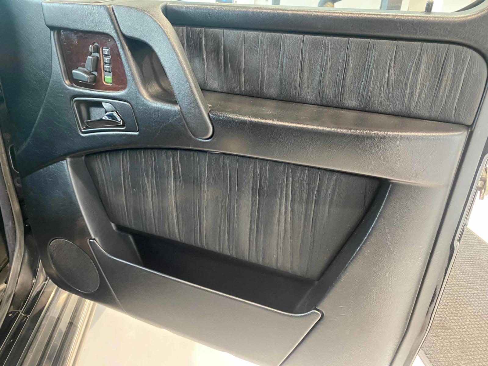 Mercedes-Benz G * 5.0L * АВТОКРЕДИТ БЕЗ ПЪРВОНАЧАЛНА ВНОСКА* , снимка 14 - Автомобили и джипове - 55873283