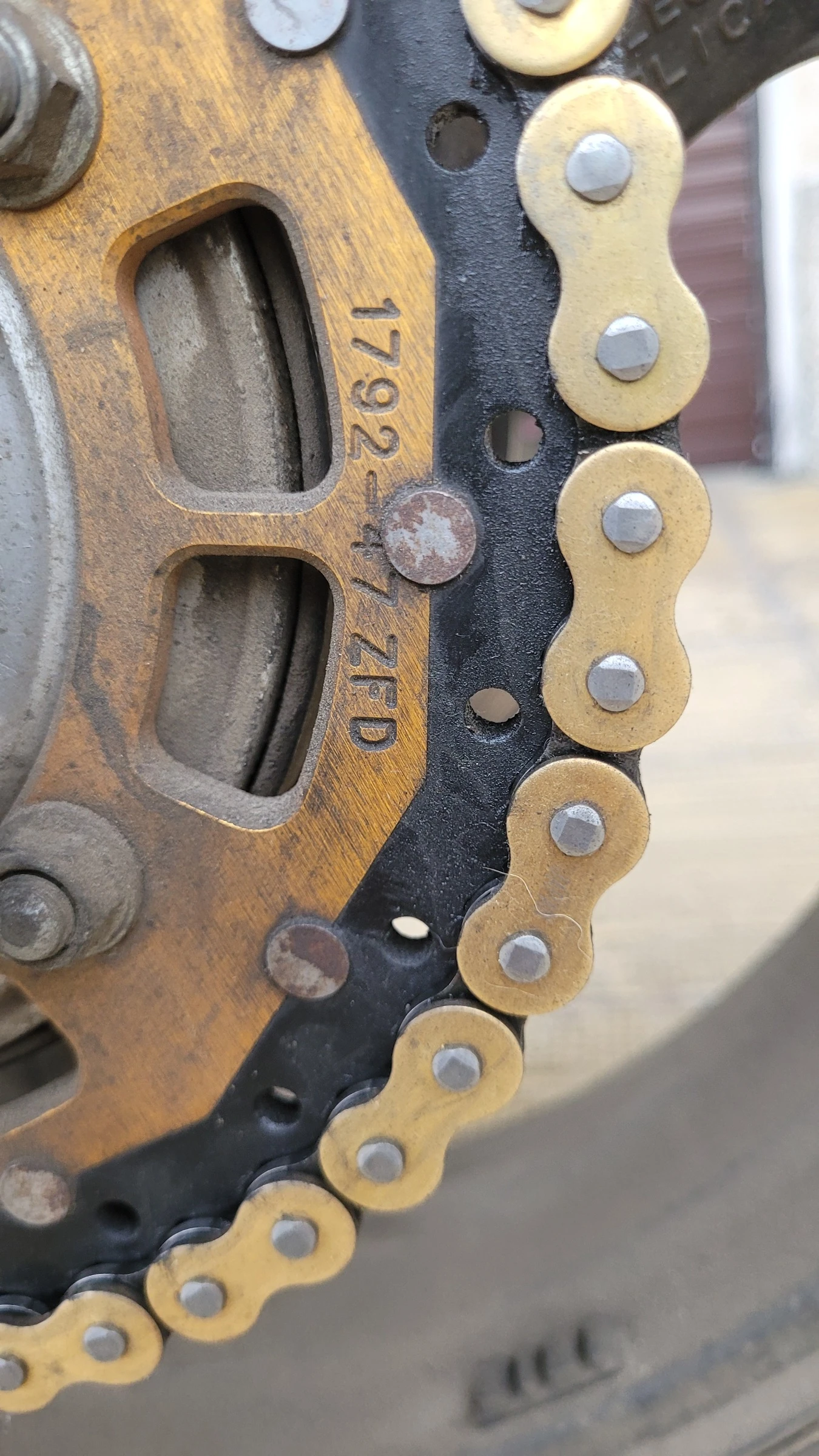 Suzuki V-strom | Mobile.bg � ����������� 12