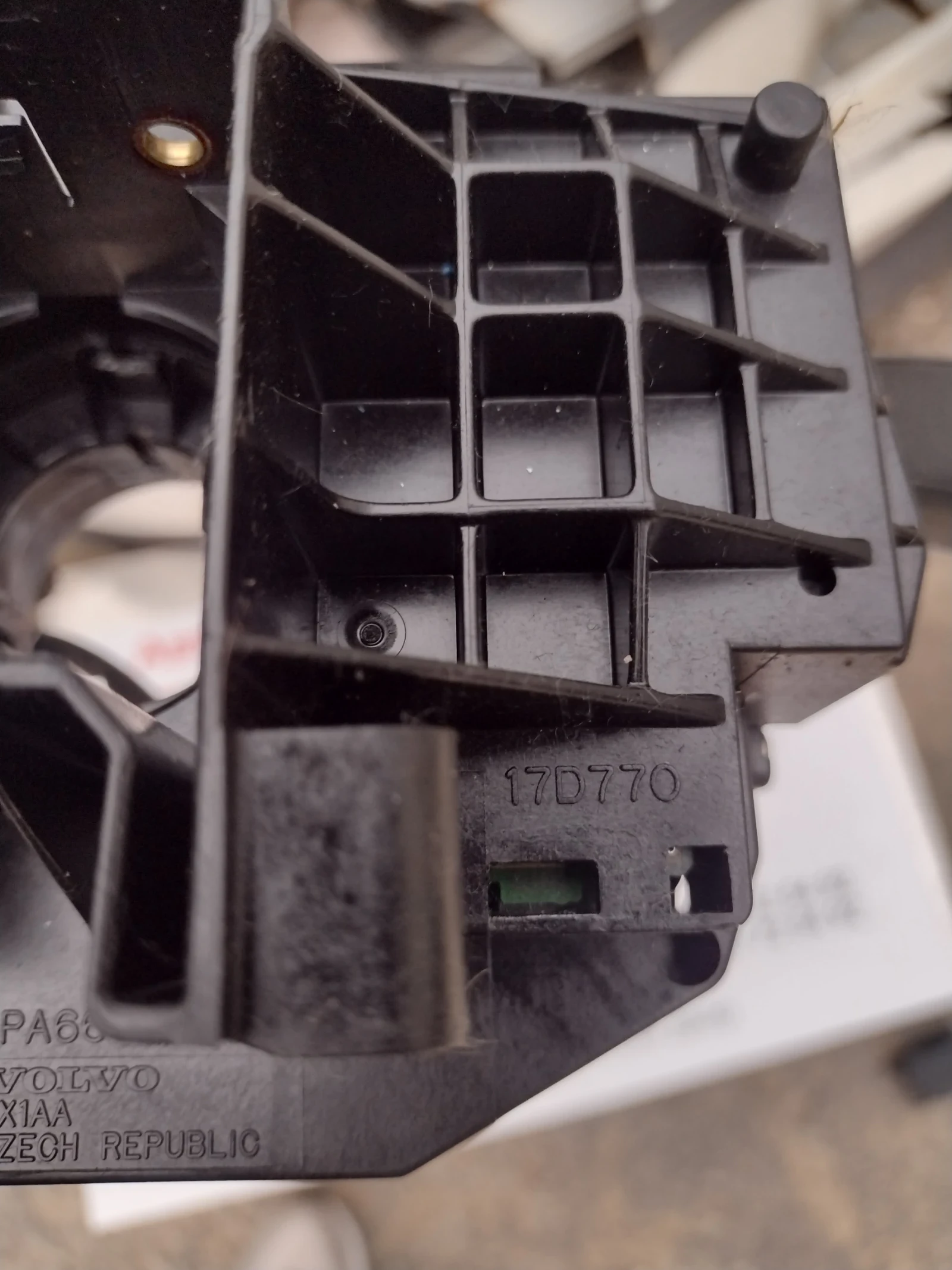 P30773157   /    VOLVO S40, V50 17D770 | Mobile.bg   5