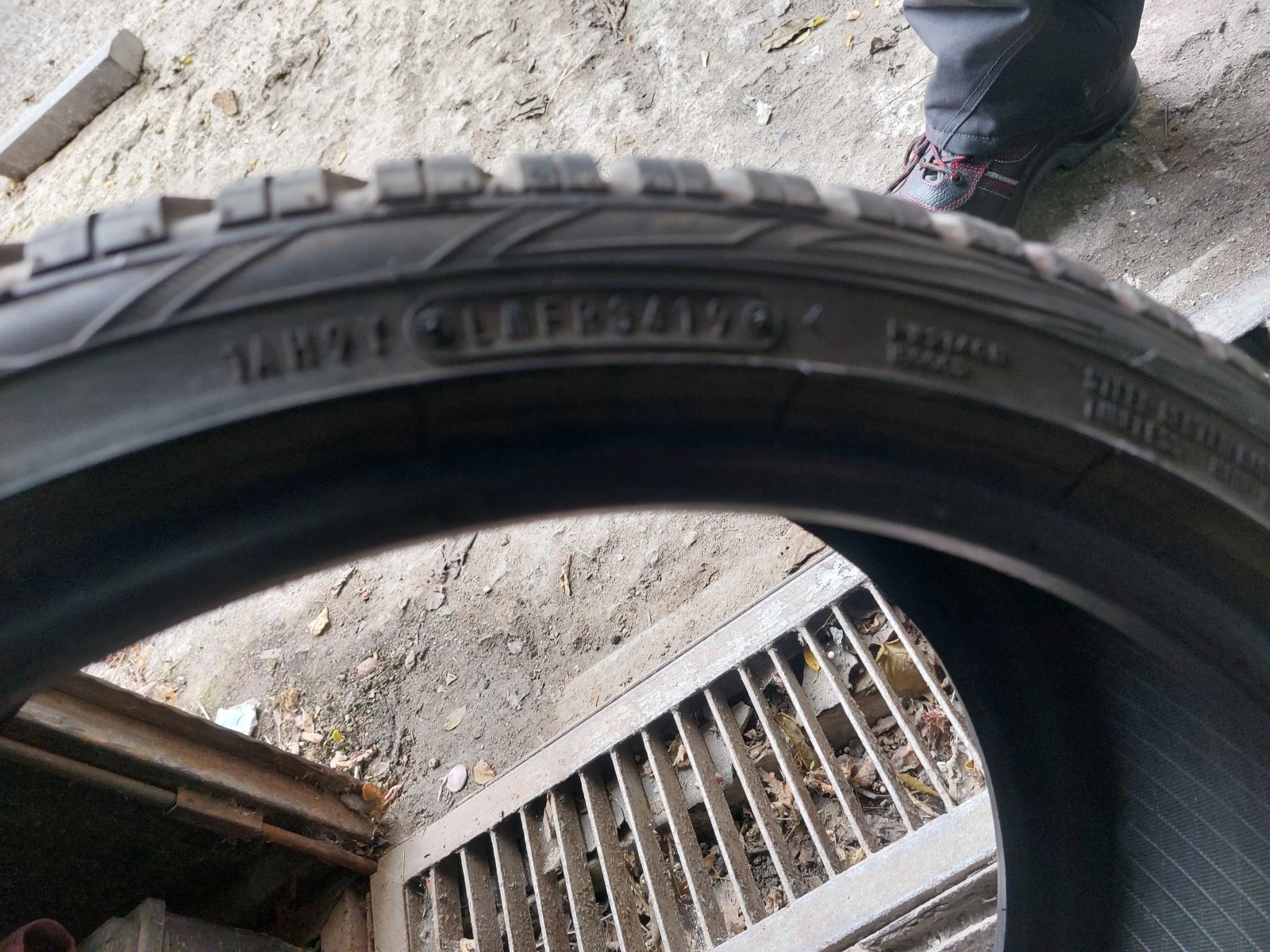 ���� 235/35R19 | Mobile.bg � ����������� 7