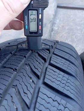 Гуми Зимни 215/60R17, снимка 8 - Гуми и джанти - 47493776