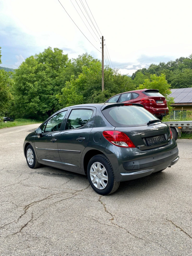 Peugeot 207 1.4i 75 к.с* FACELIFT* PDC, снимка 6 - Автомобили и джипове - 45981644