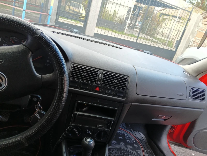 VW Golf, снимка 9 - Автомобили и джипове - 47865135