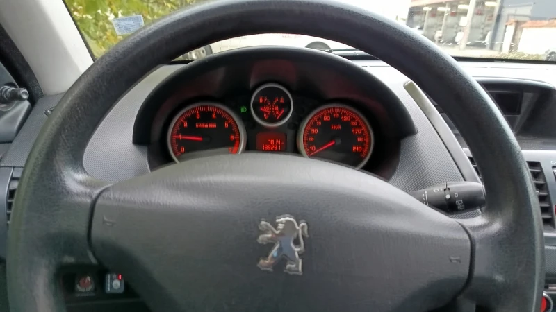 Peugeot 206, снимка 7 - Автомобили и джипове - 52562397