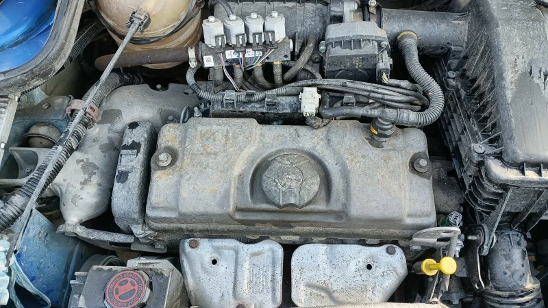 Peugeot 206, снимка 8 - Автомобили и джипове - 52562397