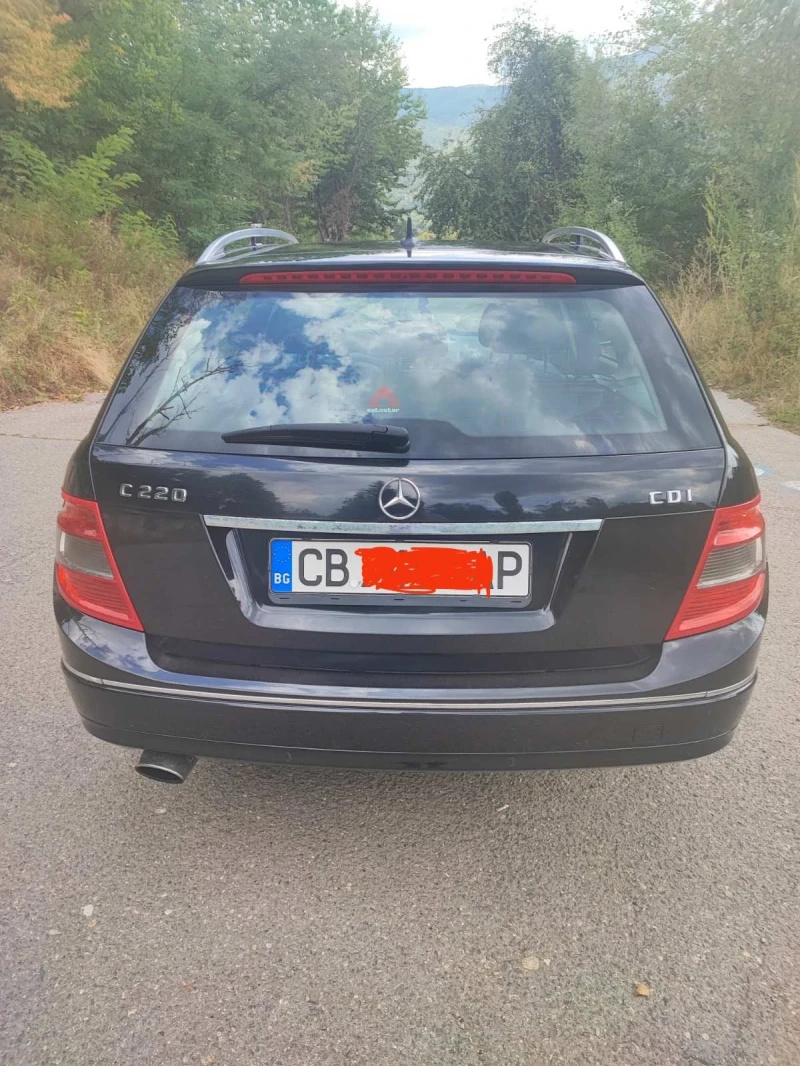 Mercedes-Benz C 220, снимка 3 - Автомобили и джипове - 51394345