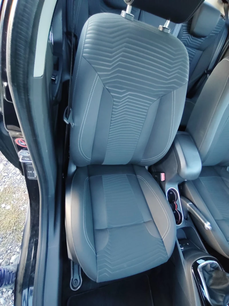 Ford Fiesta 1.5 D TITANIUM, снимка 10 - Автомобили и джипове - 52124772