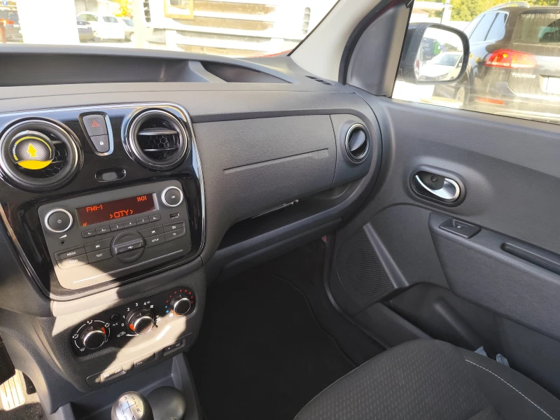 Dacia Dokker, снимка 9 - Автомобили и джипове - 52144100