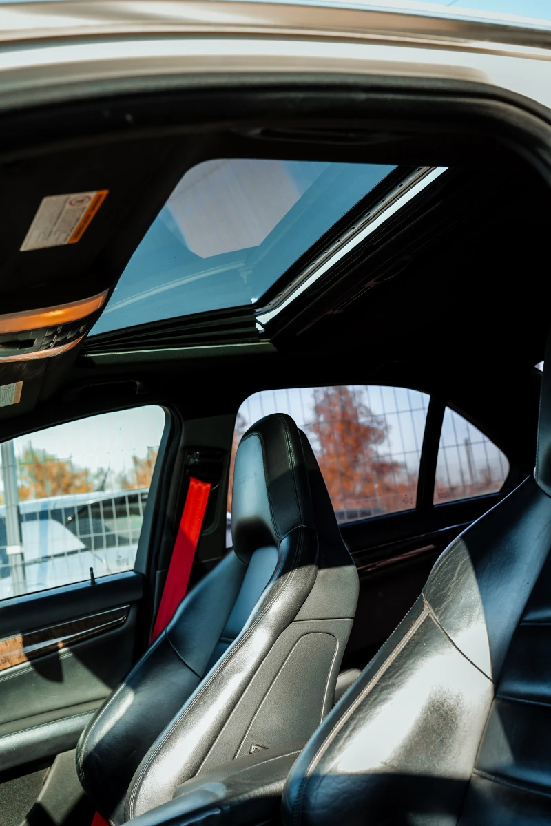 Mercedes-Benz C 63 AMG, снимка 9 - Автомобили и джипове - 52483973