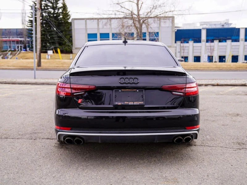 Audi S4 Quattro Progressiv* АвтоКредит* (ЦЕНА ДО БЪЛГАРИЯ), снимка 6 - Автомобили и джипове - 53447751