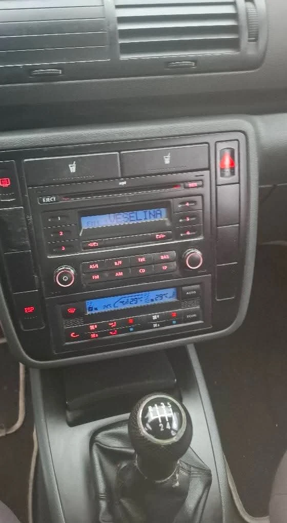 VW Sharan 1.9TDI , снимка 10 - Автомобили и джипове - 52380542