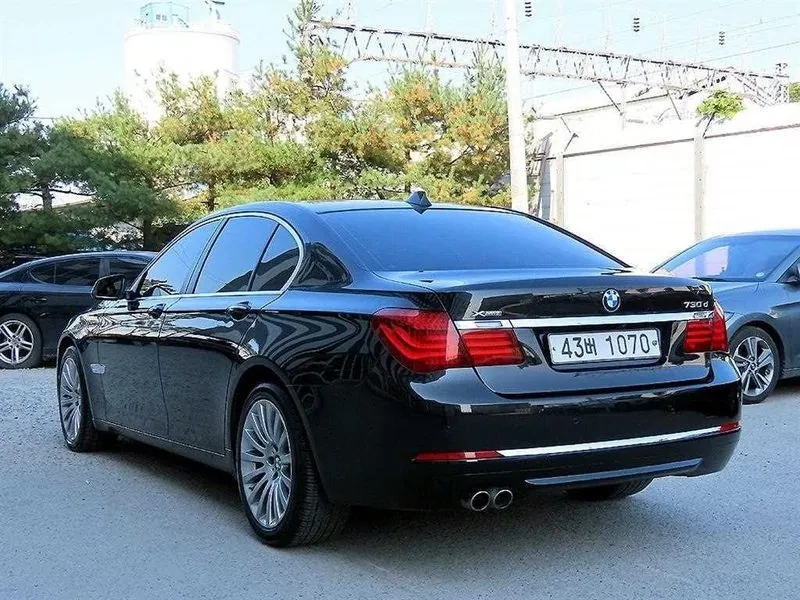 BMW 730 xDrive, снимка 3 - Автомобили и джипове - 55349343