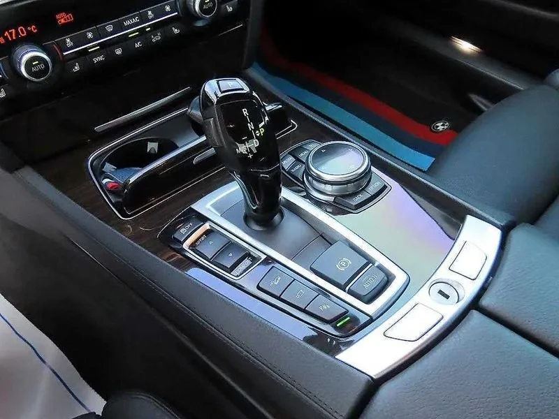 BMW 730 xDrive, снимка 11 - Автомобили и джипове - 55349343