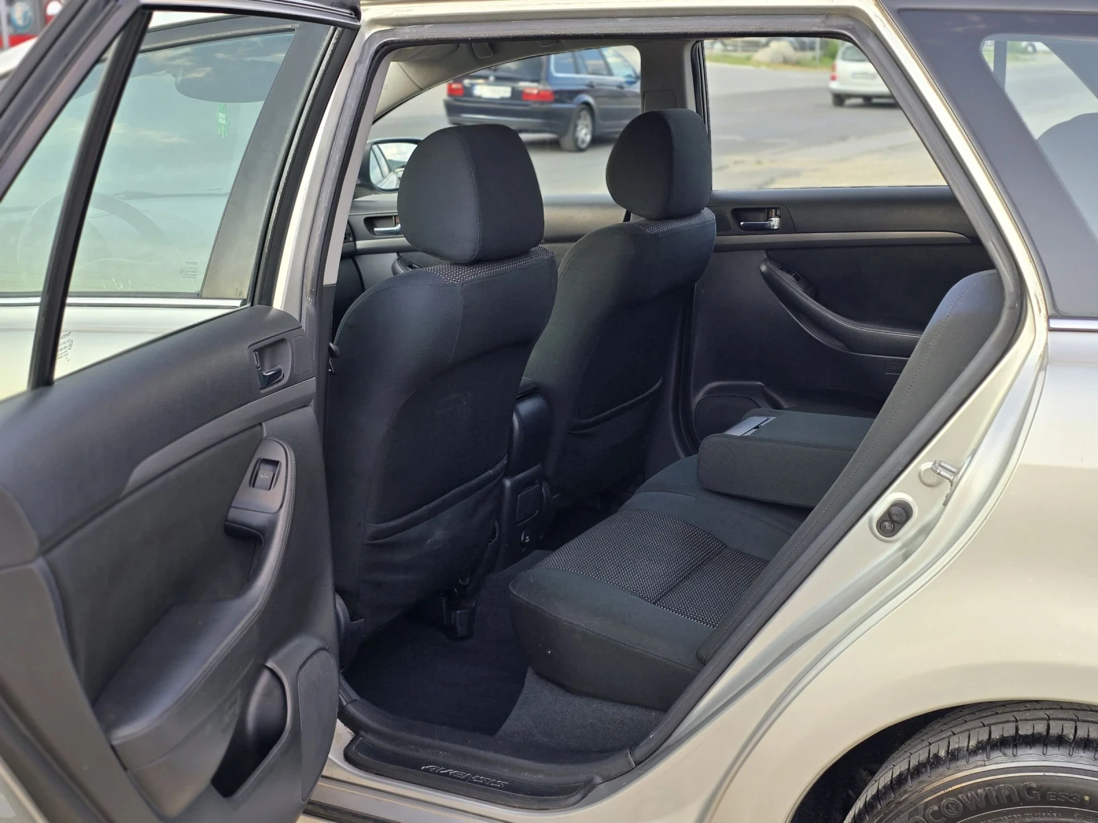 Toyota Avensis 2.0 D4D 126Hp Facelift  - изображение 10