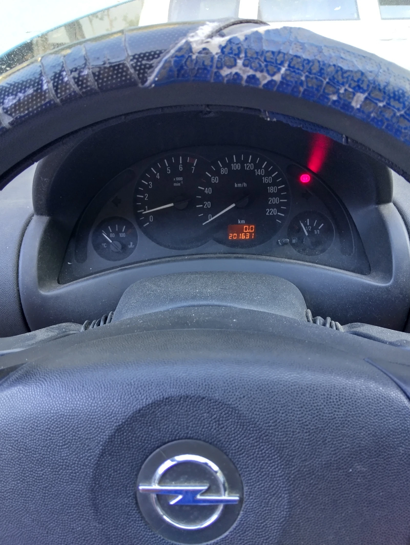 Opel Corsa  - изображение 2