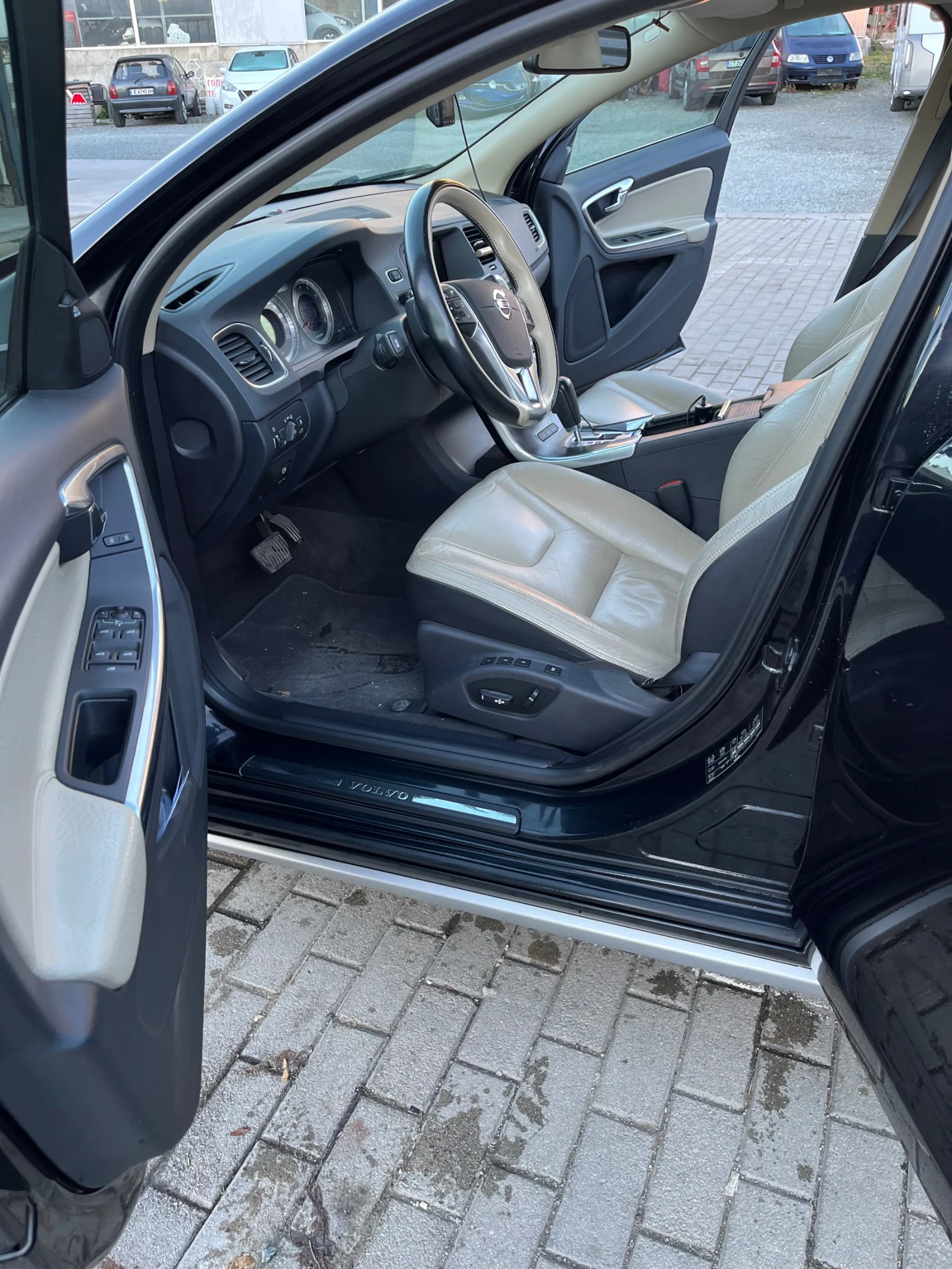 Volvo S60 AWD  - изображение 10