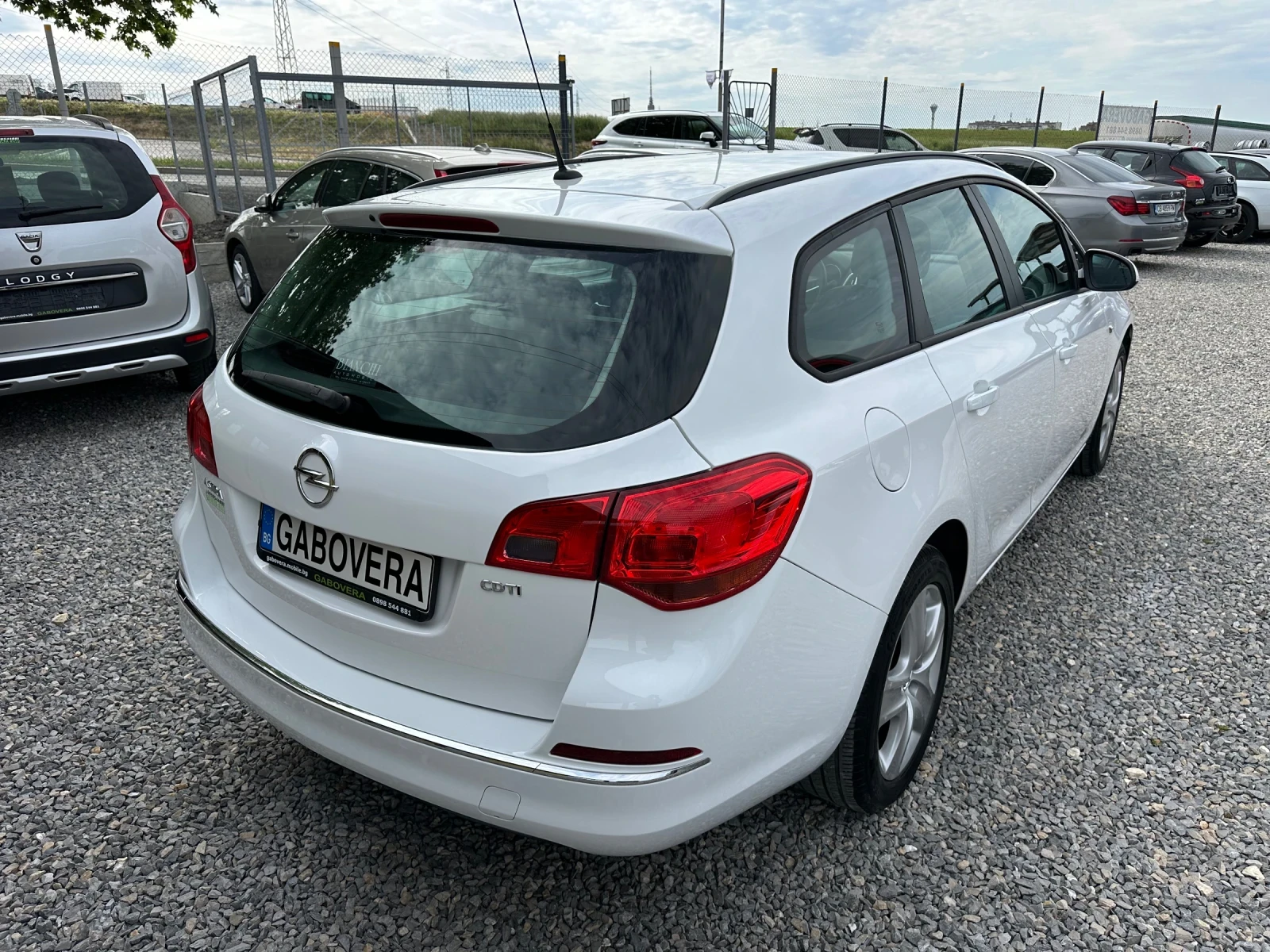 Opel Astra Италия!! Обслужена!!  COSMO - изображение 3