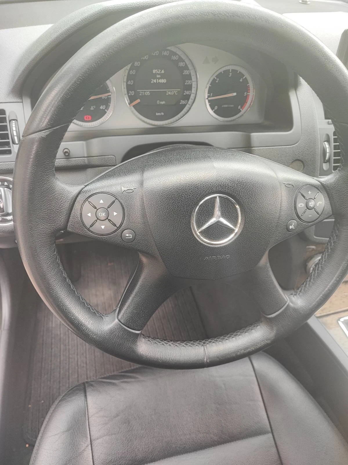 Mercedes-Benz C 220  - изображение 6