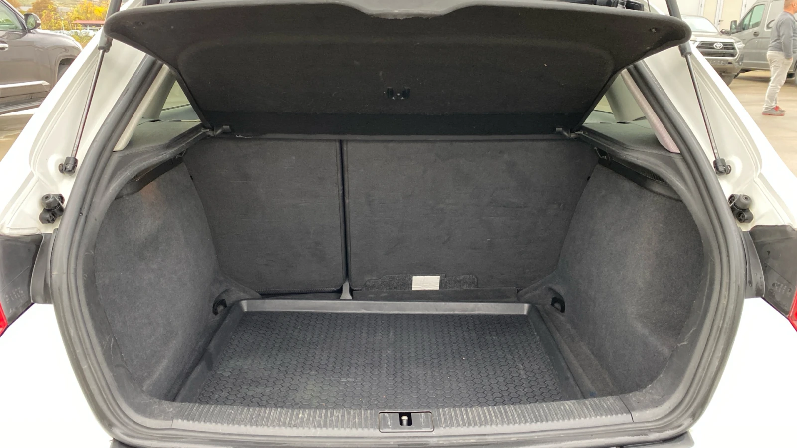 Audi A3 1.6  DSG  | Mobile.bg   13