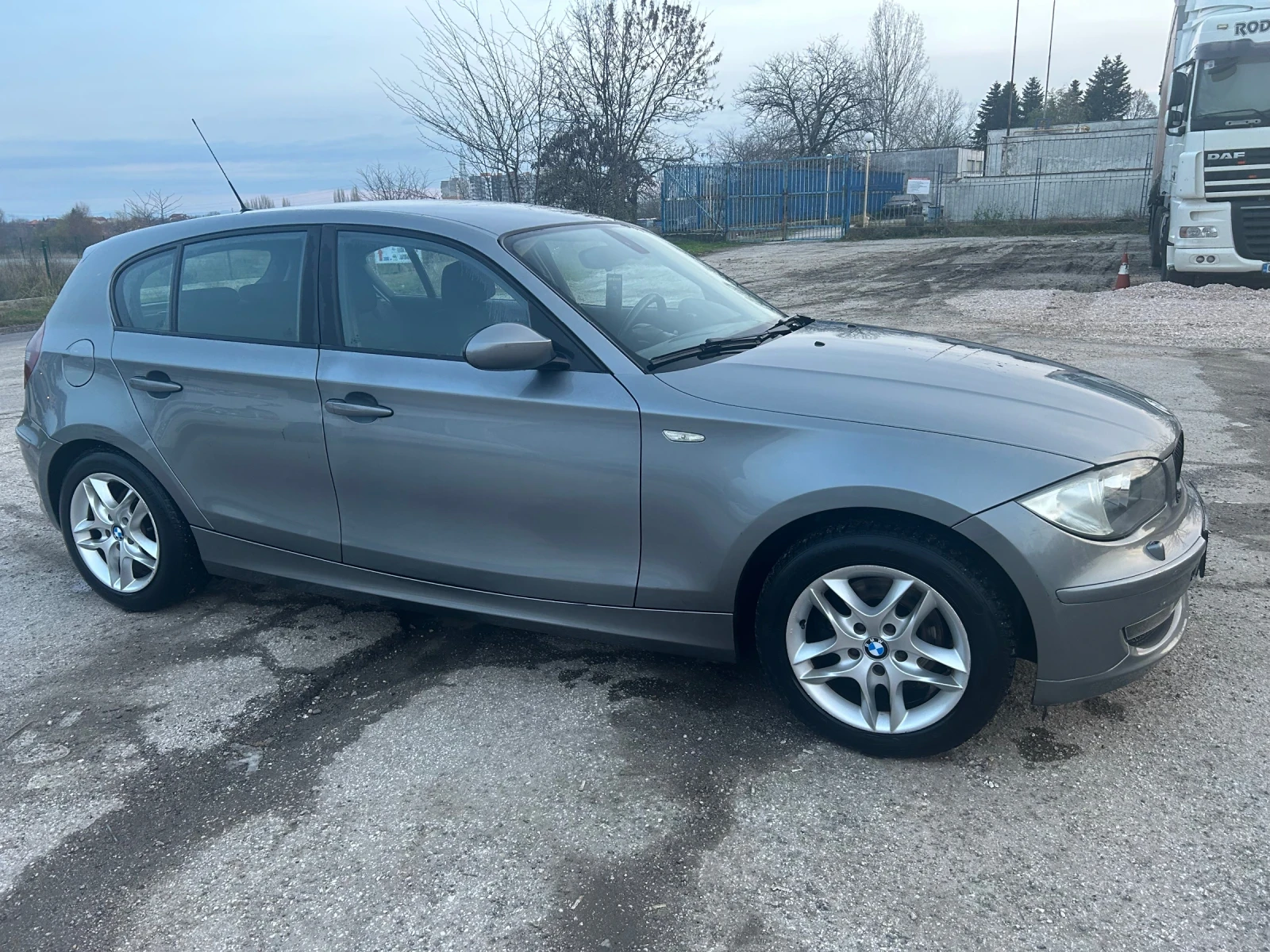 BMW 120 Автоматик - изображение 8