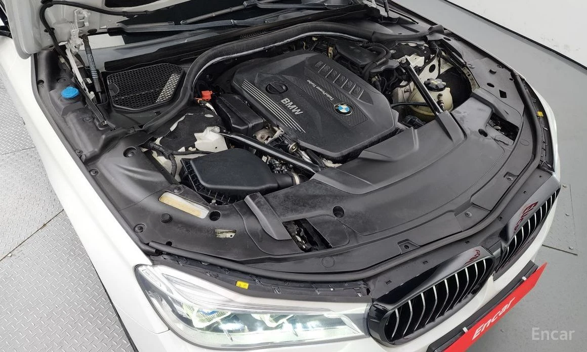 BMW 740  - изображение 6