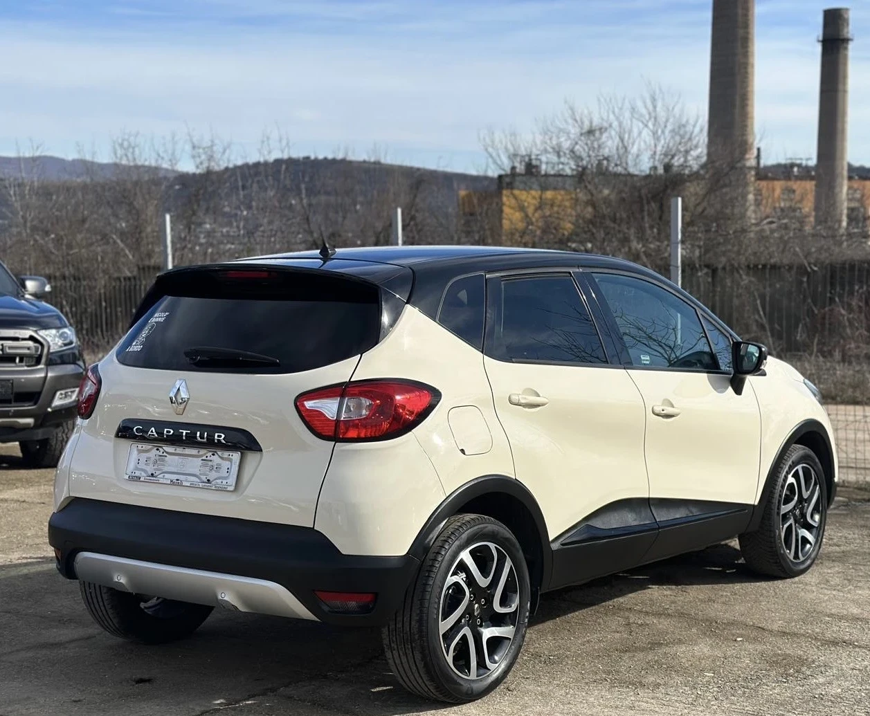 Renault Captur 1.2 АВТОМАТ КАМЕРА NAVI ТЕМПОМАТ - изображение 8