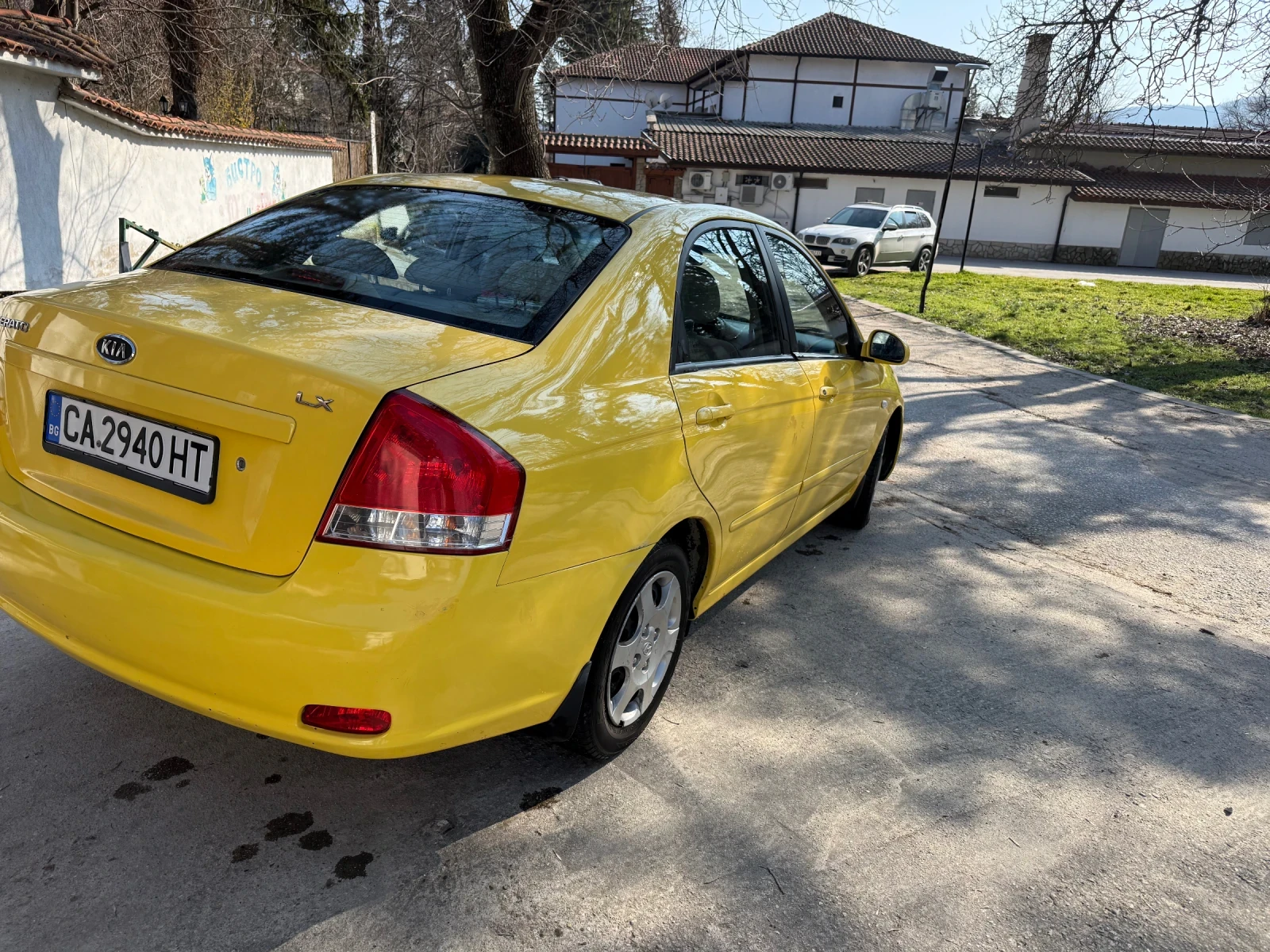 Kia Cerato, снимка 4 - Автомобили и джипове - 53773237