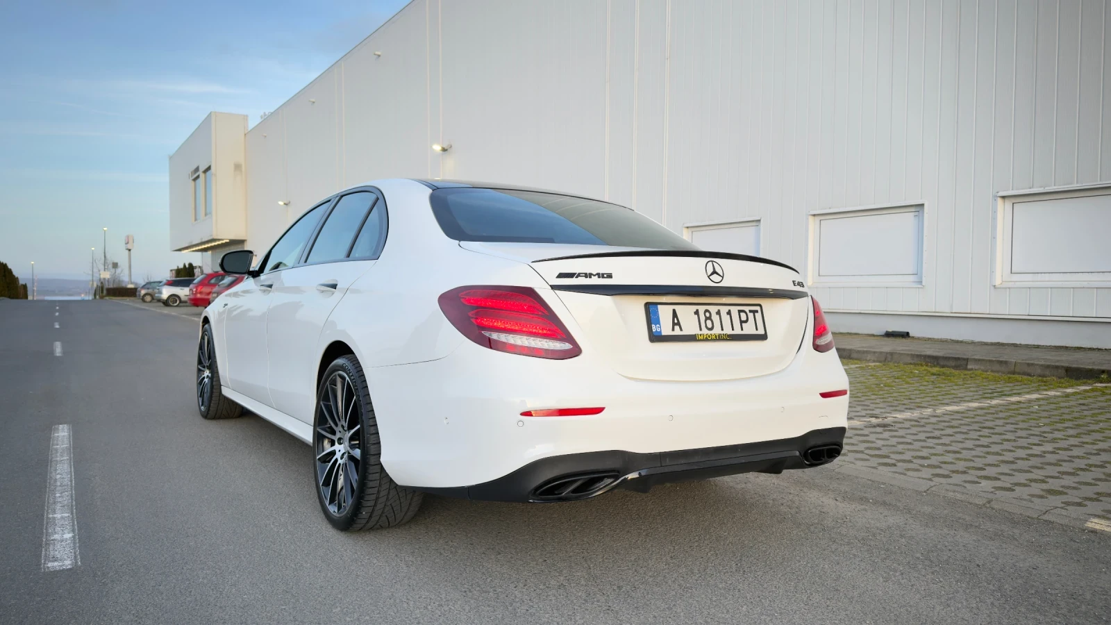 Mercedes-Benz E 43 AMG Уникат, снимка 3 - Автомобили и джипове - 53830327