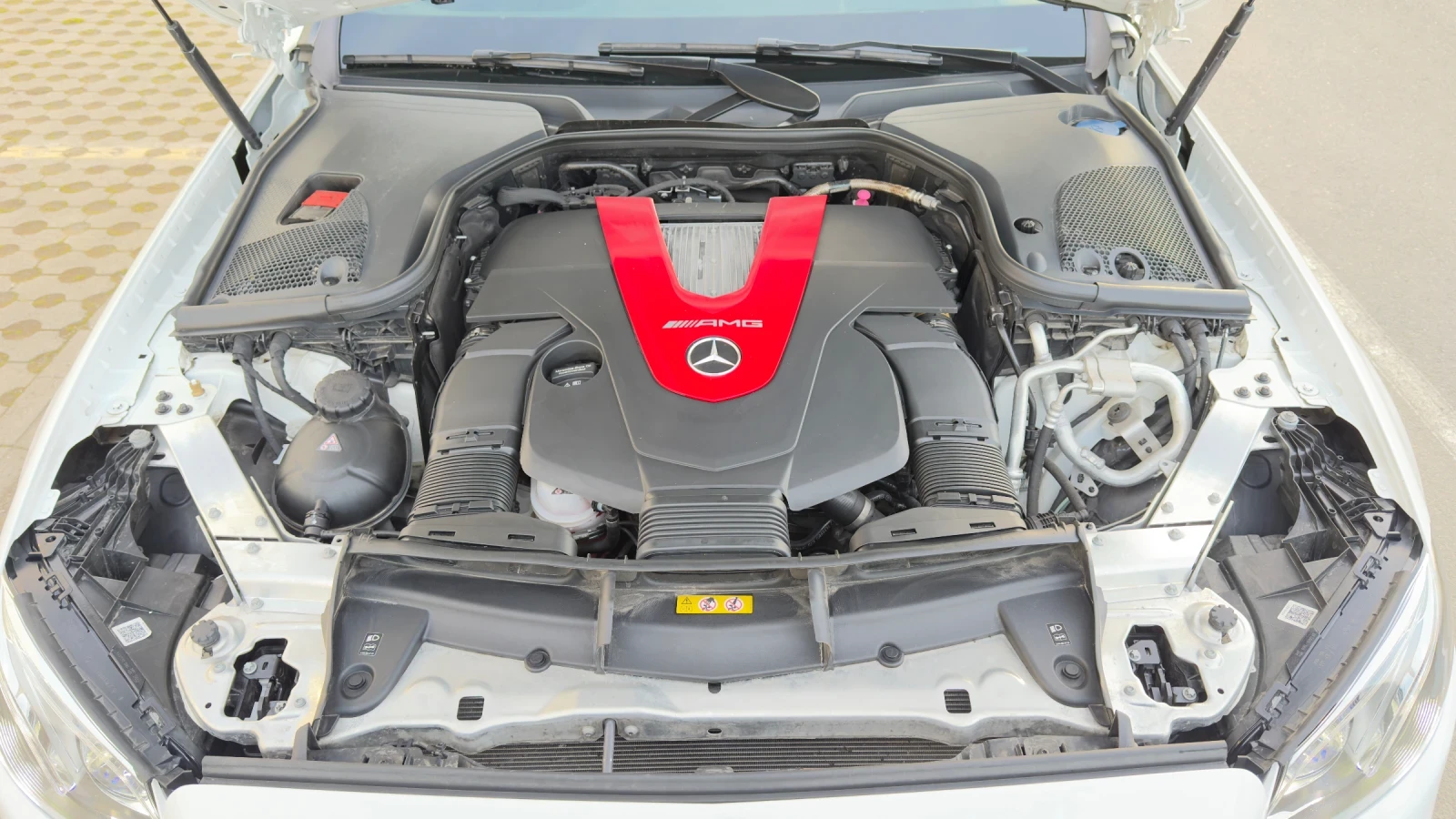 Mercedes-Benz E 43 AMG Уникат, снимка 5 - Автомобили и джипове - 53830327