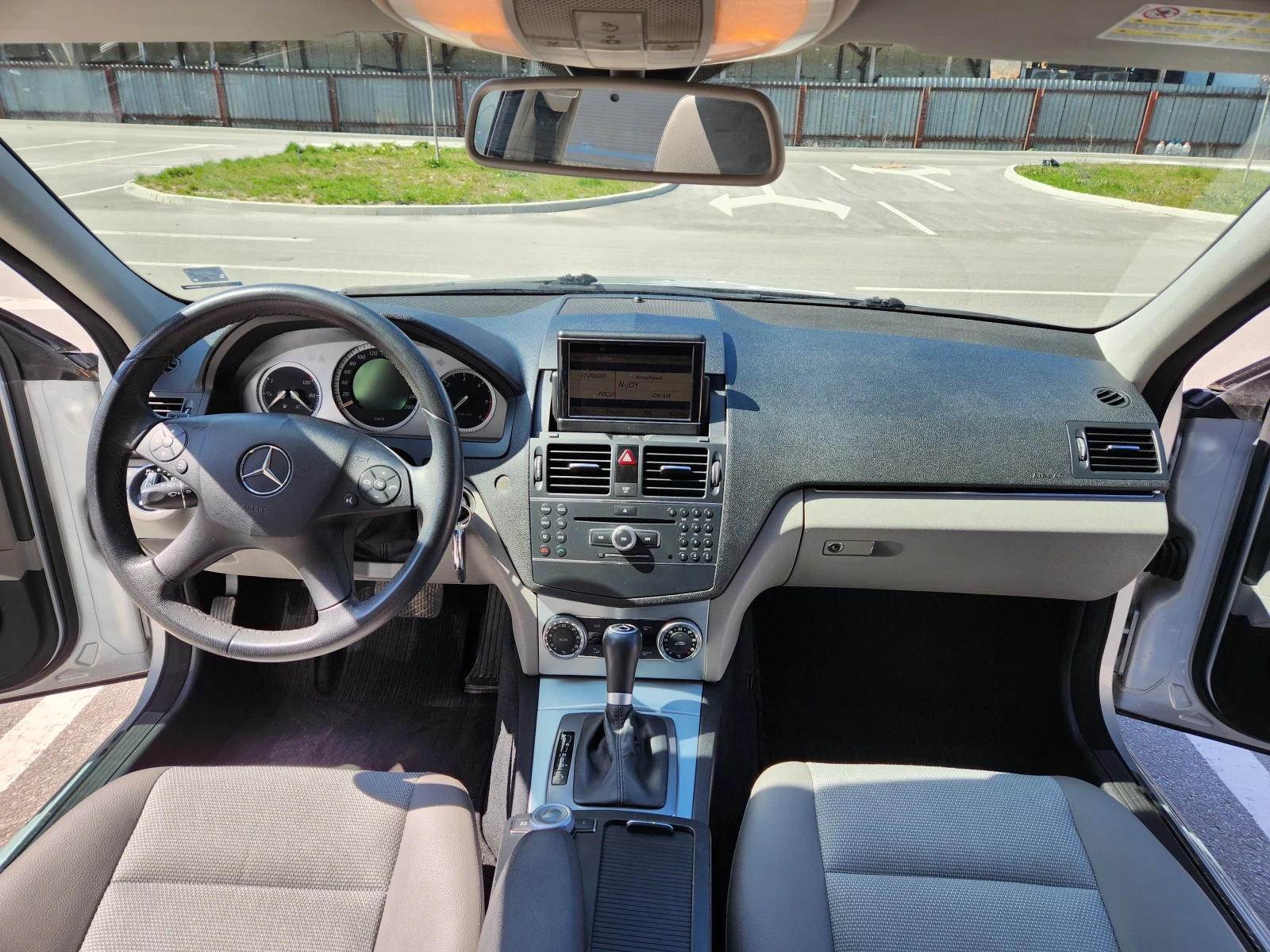 Mercedes-Benz C 220 Avantgarde, снимка 7 - Автомобили и джипове - 54159875