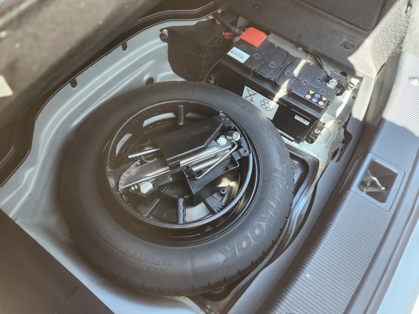 Mercedes-Benz C 220 Avantgarde, снимка 15 - Автомобили и джипове - 54159875