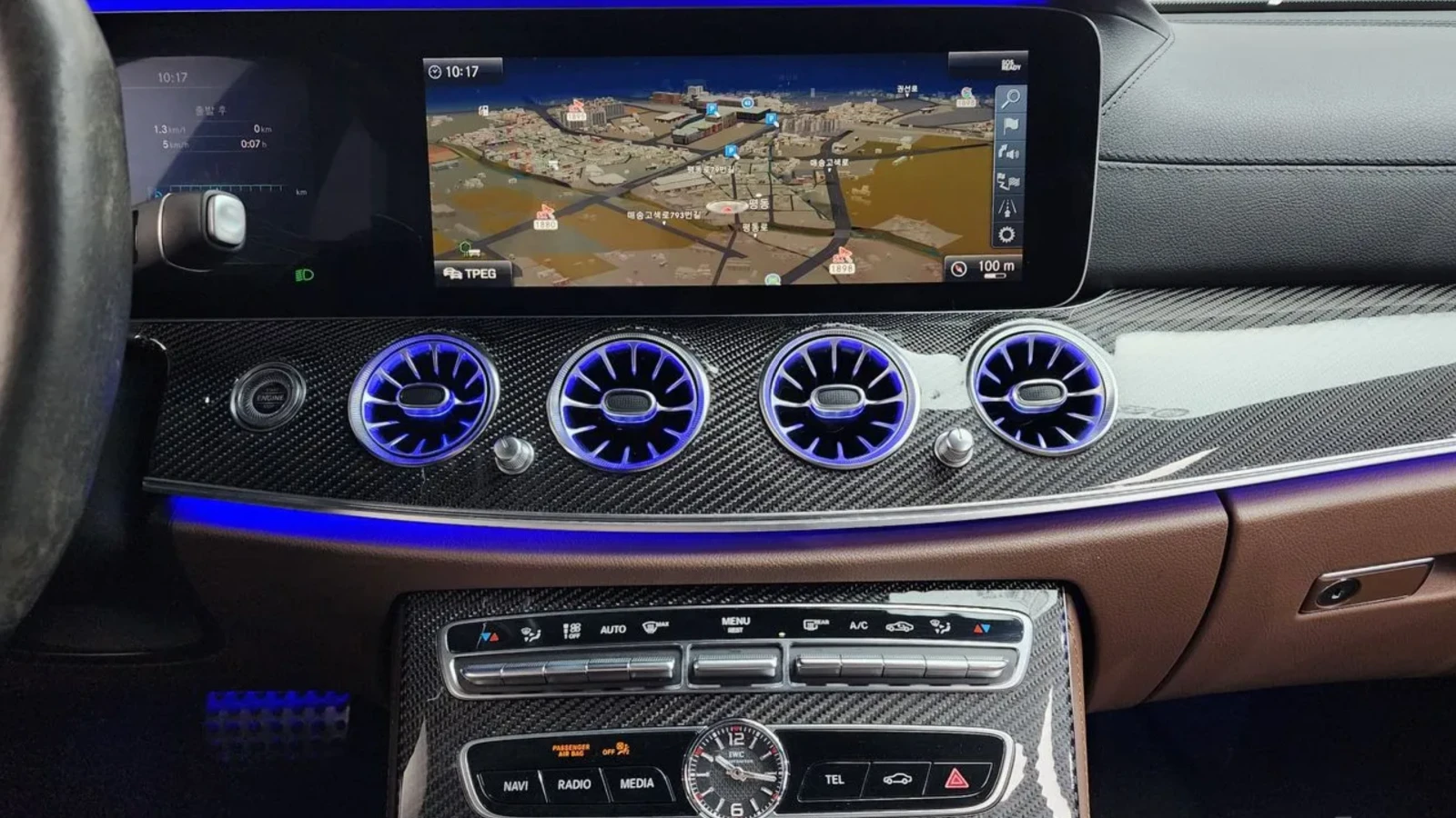 Mercedes-Benz E 63 AMG 4MATIC | BURMESTER | HEAD-UP | ДВОЙНА ПАНОРАМА, снимка 13 - Автомобили и джипове - 54591725