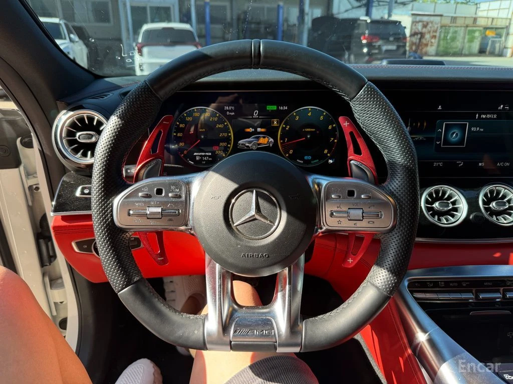 Mercedes-Benz AMG GT 43* 4MATIC+ * ОБДУХВ* 360* HEADUP* PANO* , снимка 5 - Автомобили и джипове - 54715521