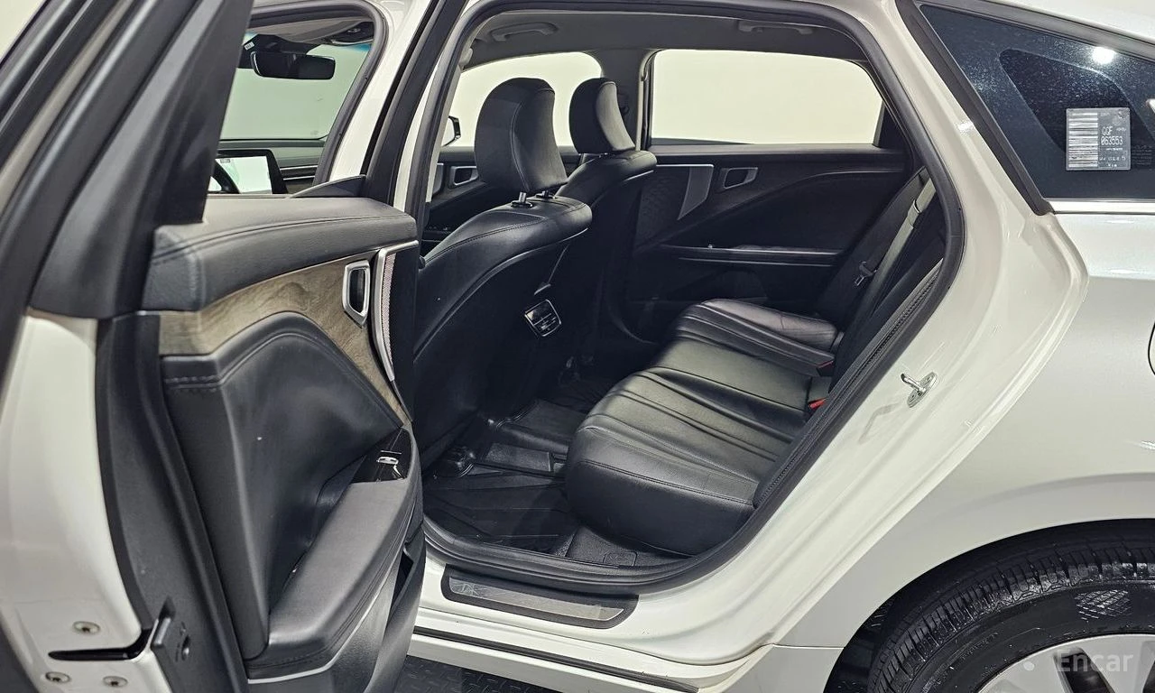 Kia K8 3.5* LPG* ПОДГРЕВ* ОБДУХВАНЕ* 360КАМЕРА* КЕЙЛЕС* , снимка 15 - Автомобили и джипове - 54997028