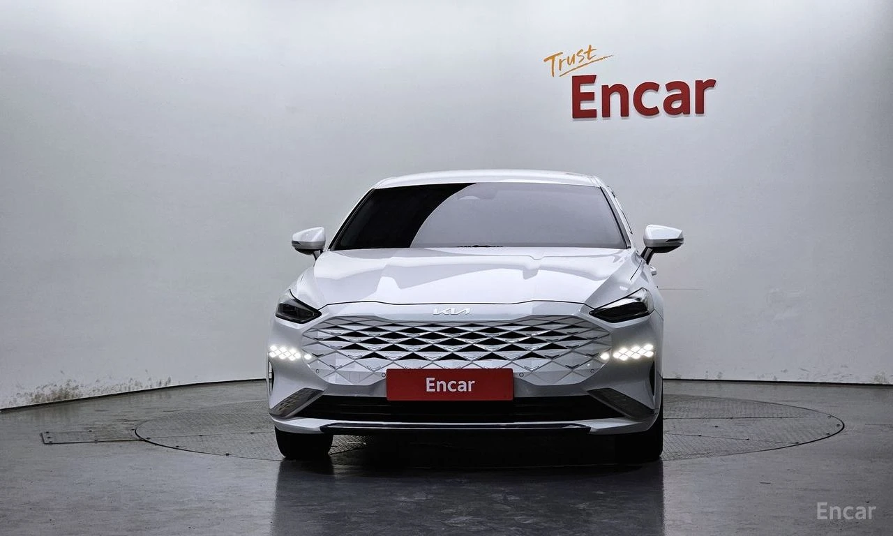 Kia K8 3.5* LPG* ПОДГРЕВ* ОБДУХВАНЕ* 360КАМЕРА* КЕЙЛЕС* , снимка 3 - Автомобили и джипове - 54997028