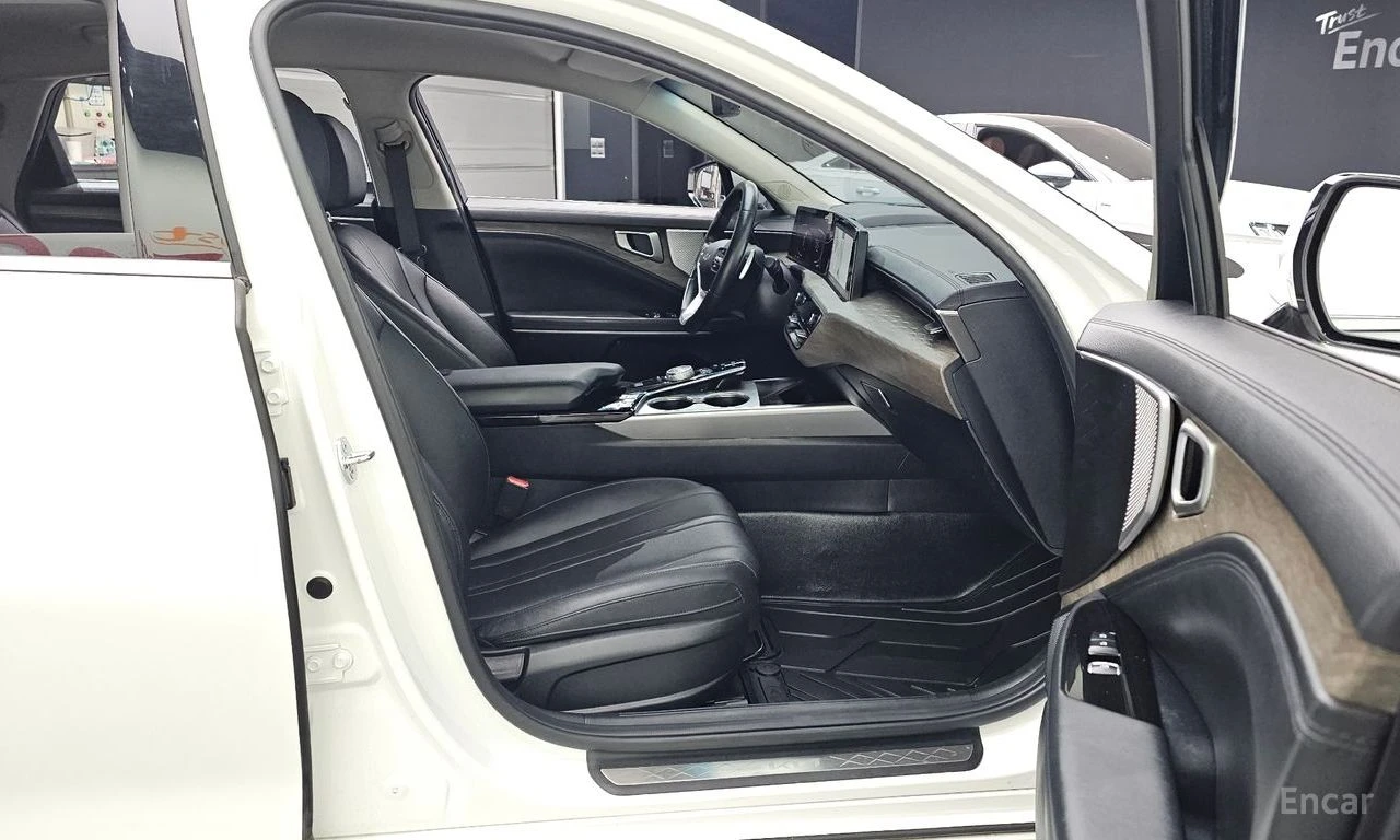 Kia K8 3.5* LPG* ПОДГРЕВ* ОБДУХВАНЕ* 360КАМЕРА* КЕЙЛЕС* , снимка 13 - Автомобили и джипове - 54997028