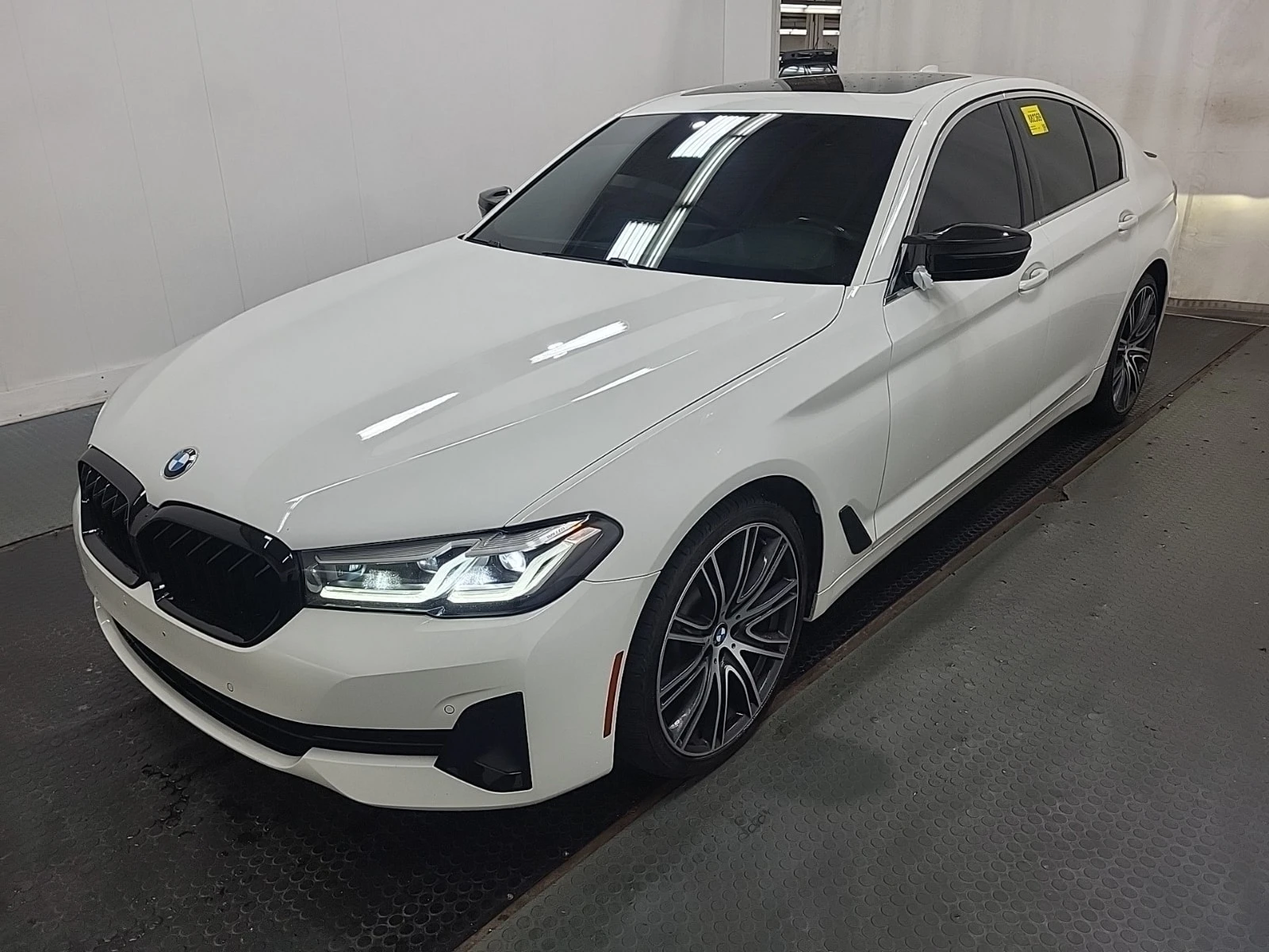 BMW 530 i xDrive | CARFAX | АВТОКРЕДИТ БЕЗ ПЪРВОНАЧАЛНА 