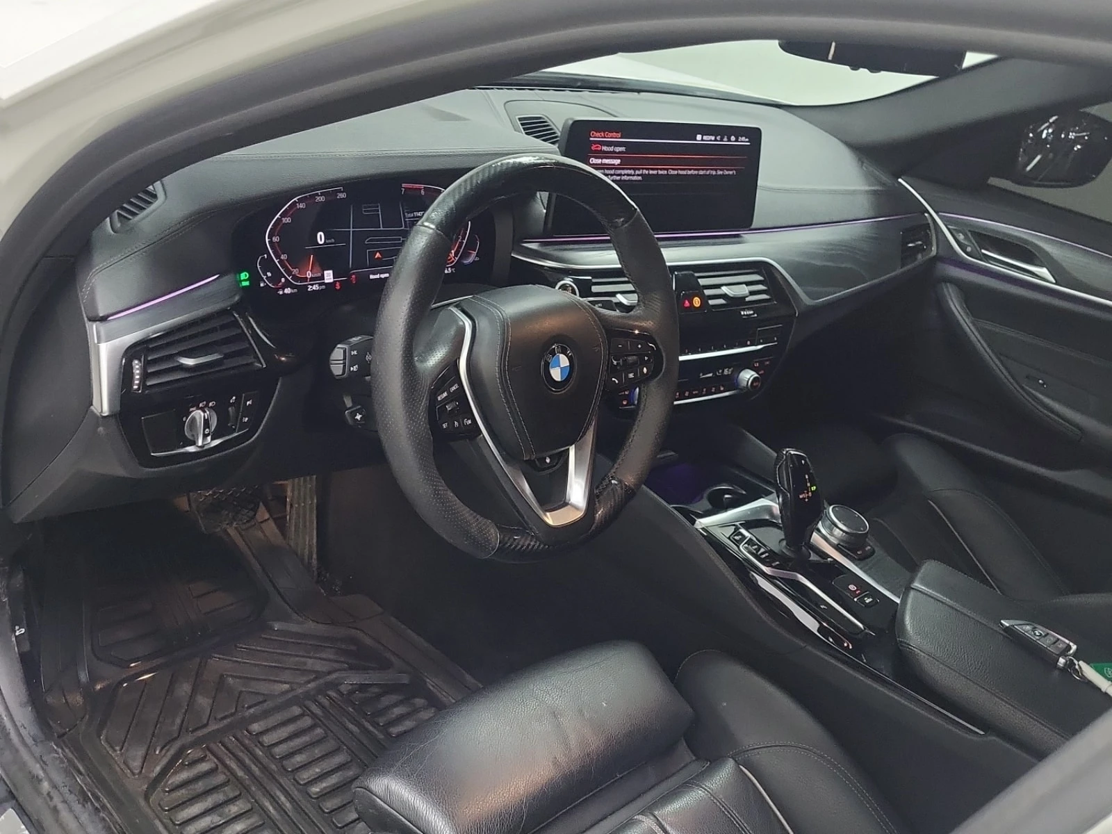 BMW 530 i xDrive | CARFAX | АВТОКРЕДИТ БЕЗ ПЪРВОНАЧАЛНА , снимка 9 - Автомобили и джипове - 55852289