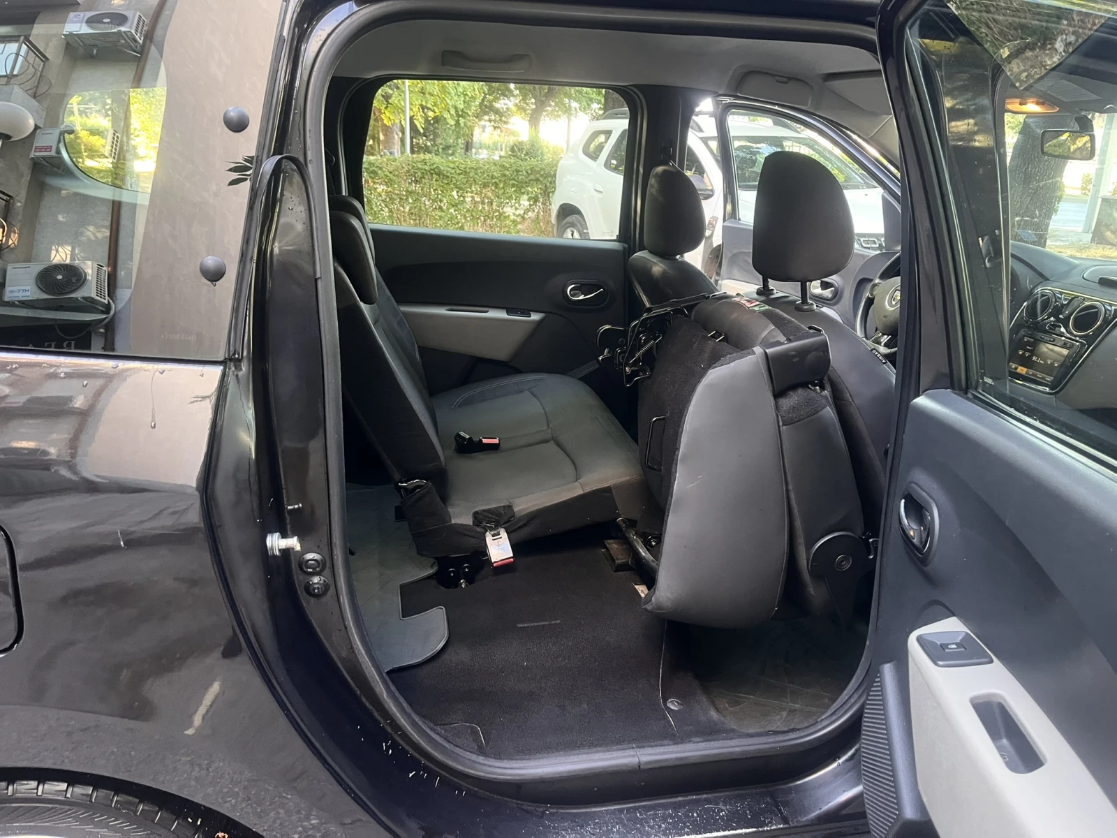 Dacia Lodgy 1.5 DCI/6+ 1, снимка 10 - Автомобили и джипове - 56027921