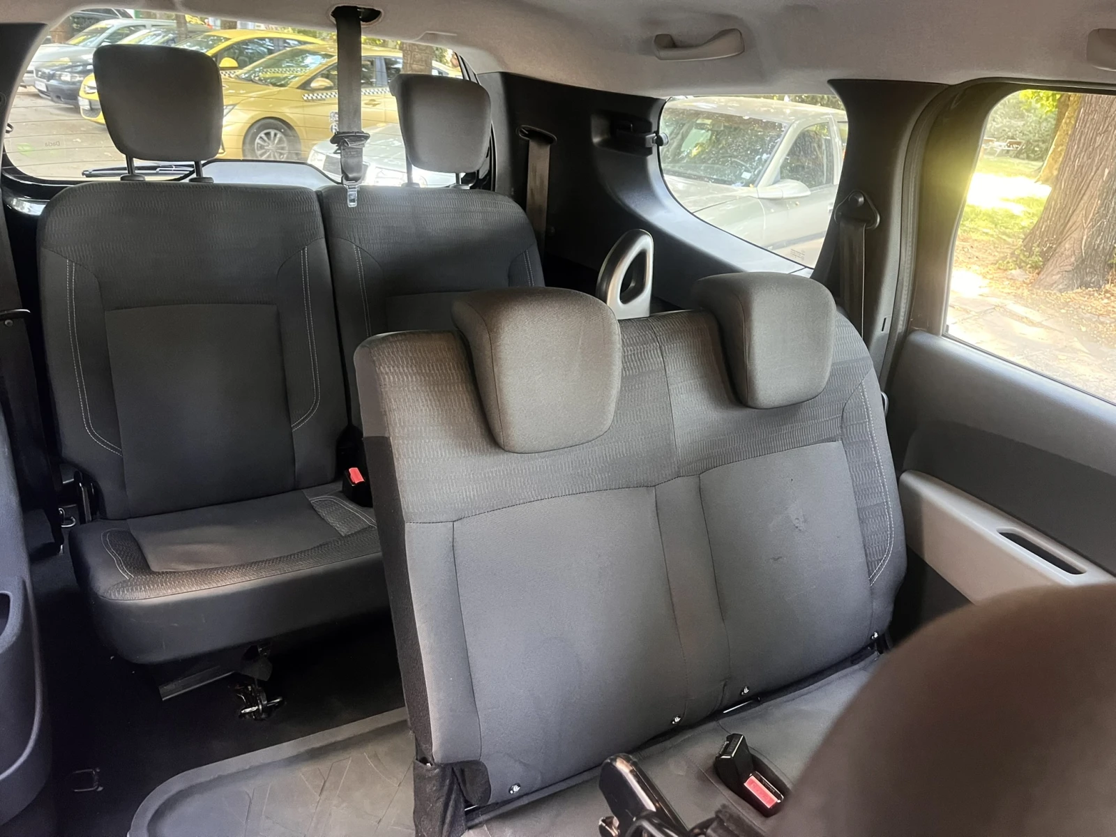 Dacia Lodgy 1.5 DCI/6+ 1, снимка 9 - Автомобили и джипове - 56027921