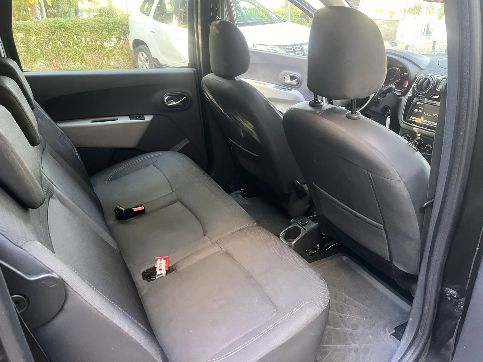 Dacia Lodgy 1.5 DCI/6+ 1, снимка 7 - Автомобили и джипове - 56027921